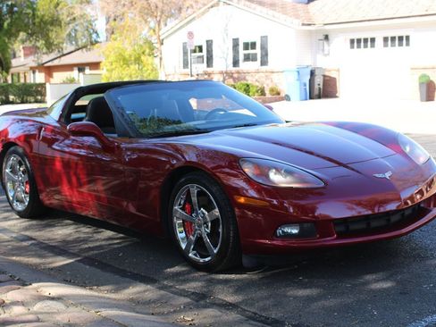 Used 2010 Chevrolet Corvette w/1LT w/ Roof Package image 32