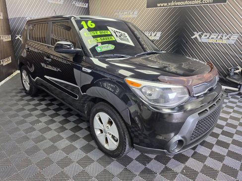 Used 2016 Kia Soul FWD image 5