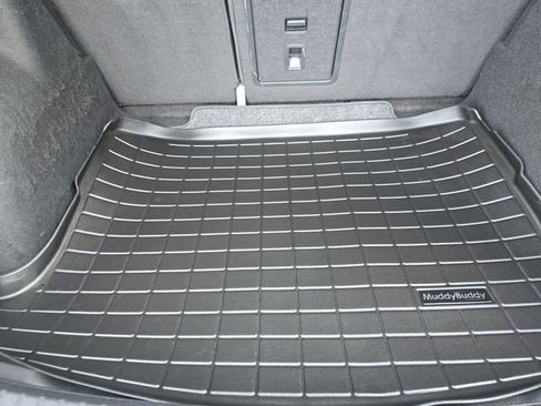 Used 2022 Volkswagen Taos SE w/ Panoramic Sunroof Package image 20