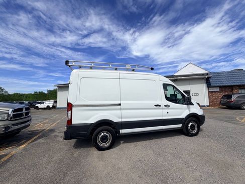 Used 2017 Ford Transit 250 130 Medium Roof RWD image 20