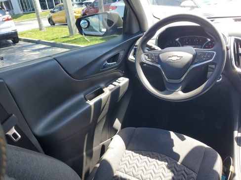 Used 2023 Chevrolet Equinox LT FWD image 14
