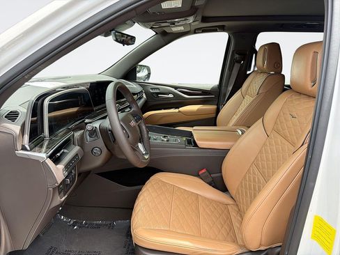 Used 2022 Cadillac Escalade ESV Sport w/ Touring Package AWD/4WD image 22