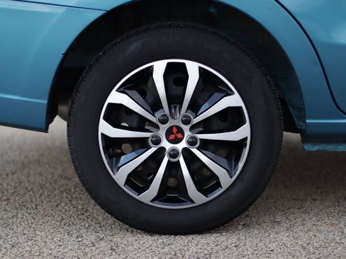 Used 2017 Mitsubishi Mirage G4 ES image 30