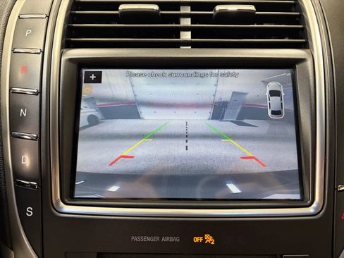 Used 2017 Lincoln MKX Premiere image 41