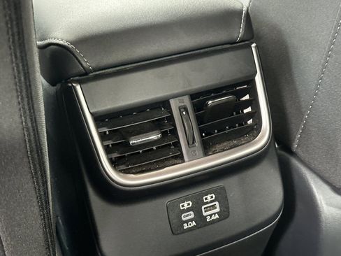 Used 2025 Subaru Legacy Premium AWD/4WD image 17