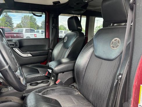 Used 2013 Jeep Wrangler Unlimited Sport AWD/4WD image 10