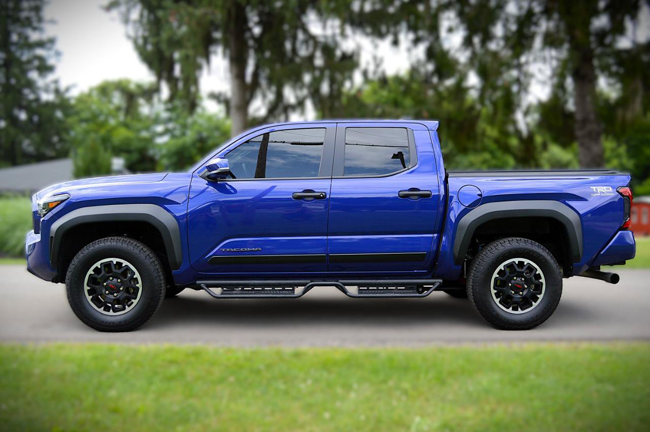 Used 2024 Toyota Tacoma TRD Off-Road w/ TRD Off Road Upgrade Package AWD/4WD image 8