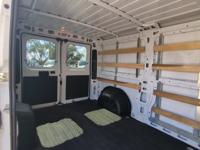 Used 2025 RAM ProMaster 2500 w/ U-Haul Equipment Group FWD image 15