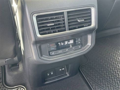 Used 2025 Volkswagen Atlas SEL Premium R-Line AWD/4WD image 25
