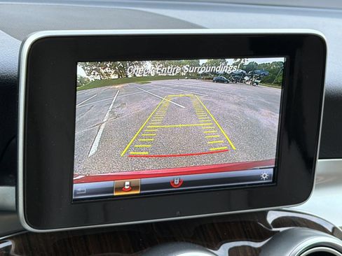 Used 2019 Mercedes-Benz GLC 300 image 20