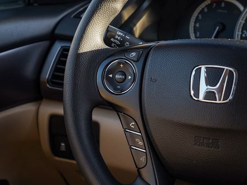 Used 2013 Honda Accord LX image 19