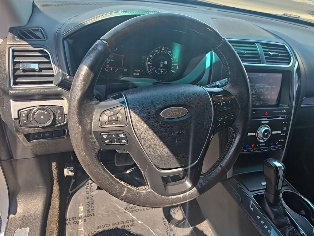 Used 2016 Ford Explorer Platinum AWD/4WD image 13