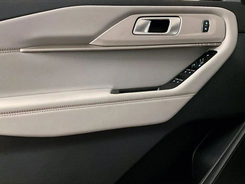 New 2026 Ford Explorer Active w/ Active Comfort Package image 22