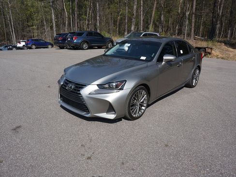 Used 2017 Lexus IS 200t image 21
