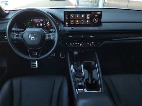 Used 2023 Honda Accord Sport image 14