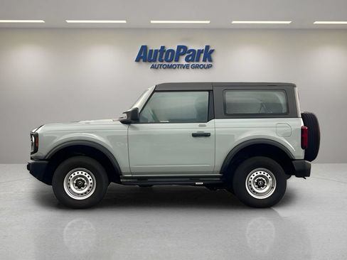 Used 2022 Ford Bronco 2-Door AWD/4WD image 4