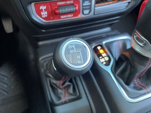 Used 2022 Jeep Gladiator Rubicon w/ LED Lighting Group image 53