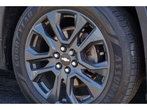 Used 2019 Chevrolet Traverse RS w/ LPO, 'HIT The Road' Package FWD image 7