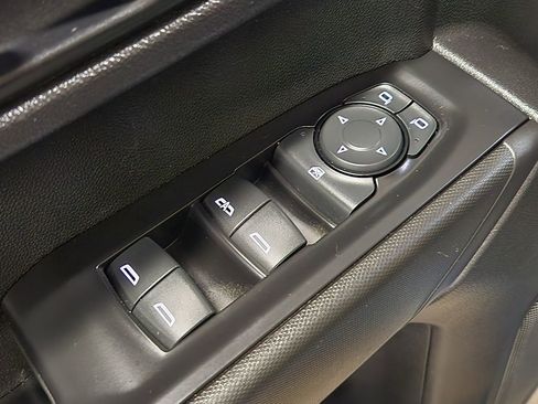 Used 2021 Chevrolet Silverado 1500 Custom image 44