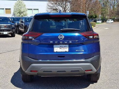 Certified 2023 Nissan Rogue SV AWD/4WD image 7