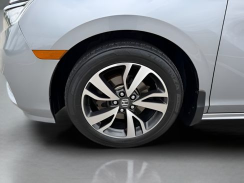 Certified 2024 Honda Odyssey Touring image 34