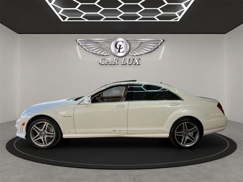 Used 2013 Mercedes-Benz S 63 AMG w/ Driver Assistance Pkg image 3