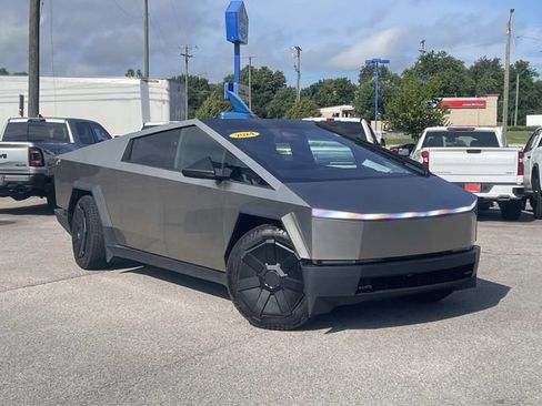 Used 2024 Tesla Cybertruck AWD Crew Cab image 1