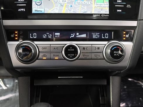 Used 2017 Subaru Outback 2.5i Limited AWD/4WD image 31