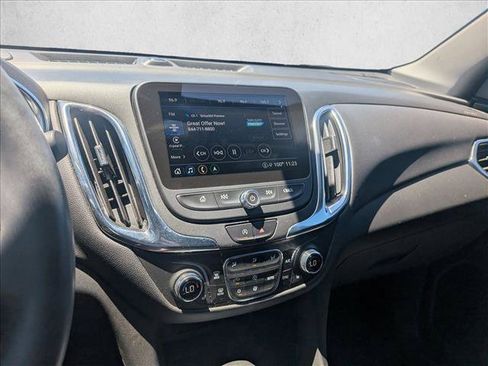 Used 2022 Chevrolet Equinox LT FWD image 13