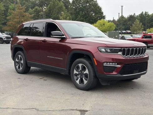 Used 2024 Jeep Grand Cherokee Limited 4xe AWD/4WD image 7