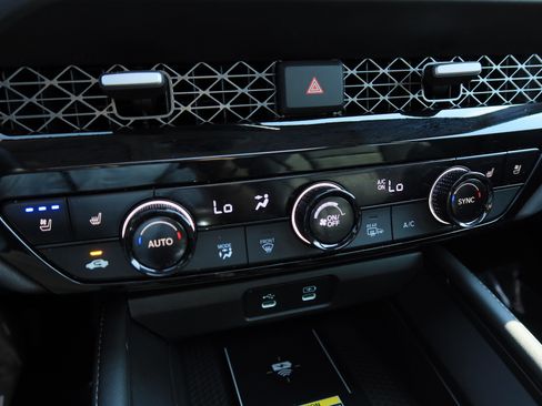 Certified 2025 Honda Accord Touring image 21