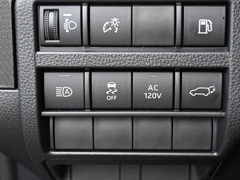 Certified 2025 Toyota 4Runner Limited AWD/4WD image 16