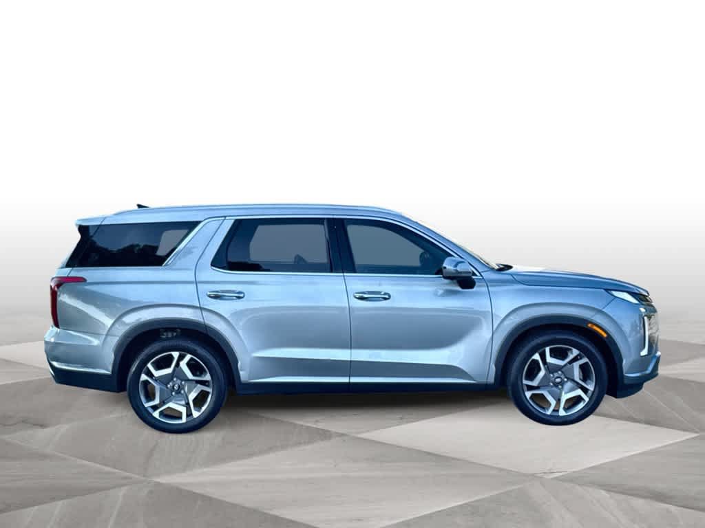 Used 2024 Hyundai Palisade Limited FWD image 9