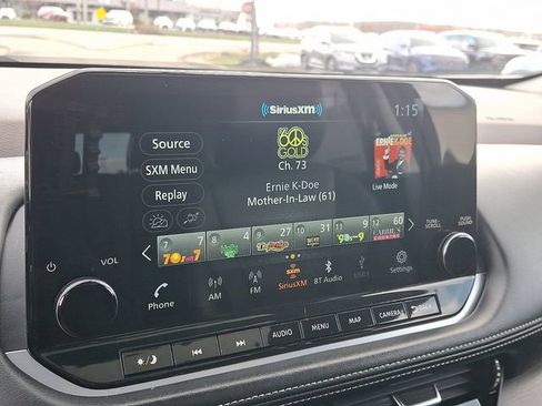 Used 2023 Nissan Rogue Platinum w/ Platinum Premium Package image 17