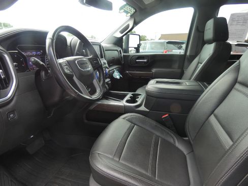 Used 2022 GMC Sierra 2500 Denali AWD/4WD image 12