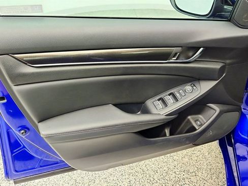 Used 2022 Honda Accord Sport image 10
