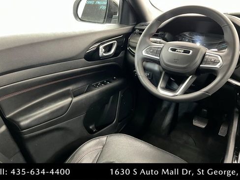 Used 2024 Jeep Compass Trailhawk image 11