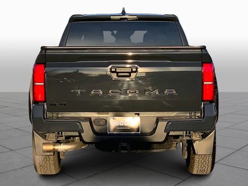 Used 2024 Toyota Tacoma TRD Off-Road image 4