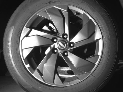 Used 2025 Nissan Rogue SV image 15