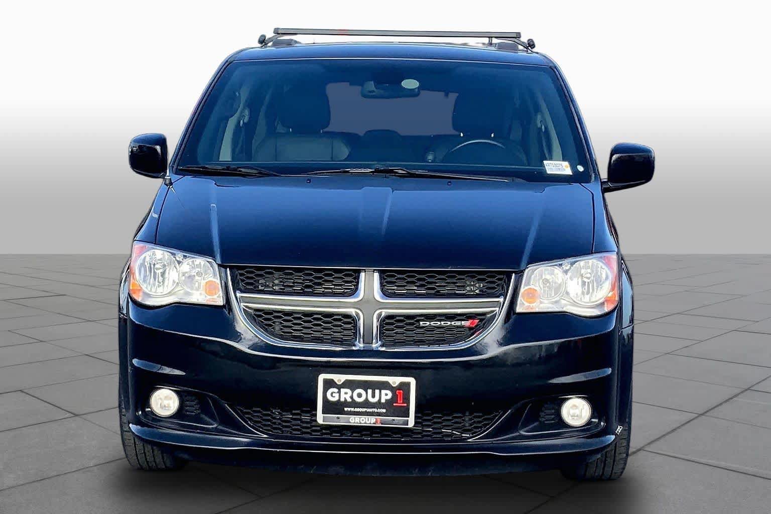 Used 2019 Dodge Grand Caravan SXT FWD image 4