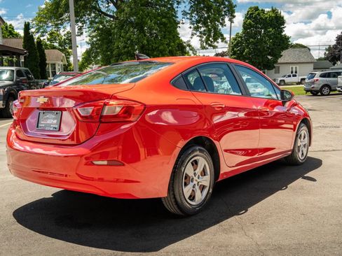 Used 2018 Chevrolet Cruze LS FWD image 6