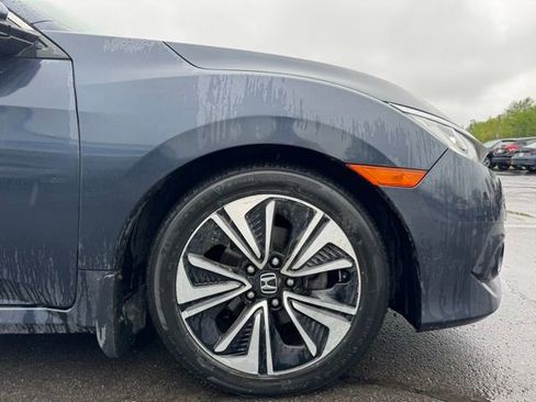Used 2018 Honda Civic EX-T image 11
