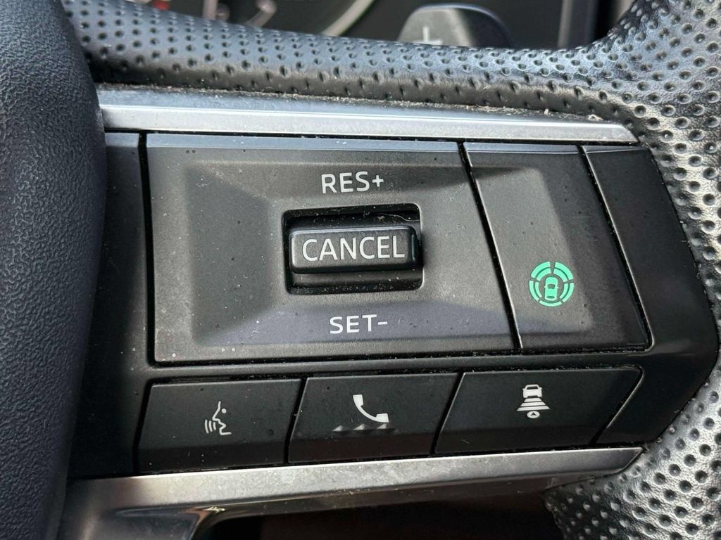 Used 2024 Mitsubishi Outlander SE Black Edition FWD image 21