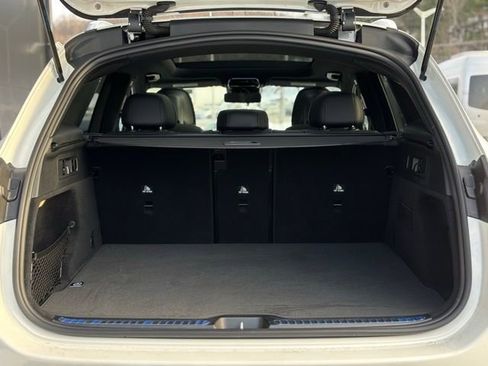 Used 2025 Mercedes-Benz GLC 300 4MATIC image 59