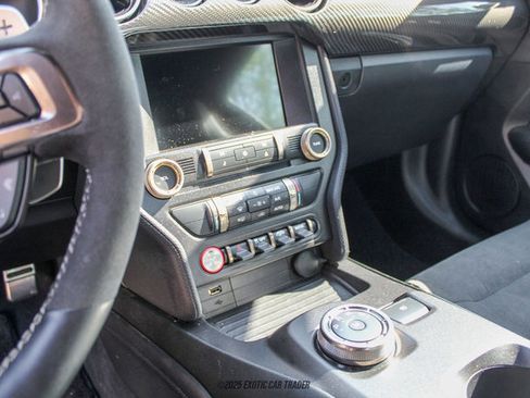 Used 2022 Ford Mustang Shelby GT500 w/ Carbon Fiber Track Pack image 59