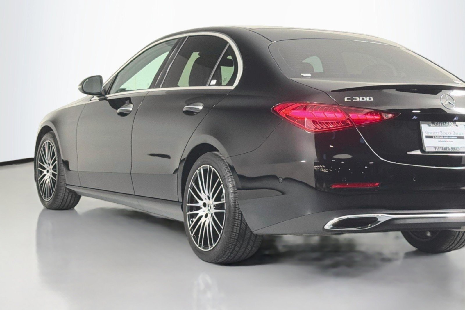Used 2024 Mercedes-Benz C 300 Sedan image 16