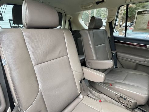 Used 2017 Lexus GX 460 Premium image 26