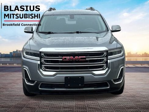 Used 2020 GMC Acadia SLE w/ Driver Convenience Package image 3