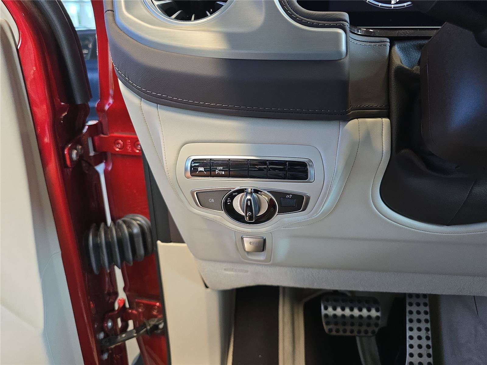 Certified 2024 Mercedes-Benz G 63 AMG 4MATIC image 33