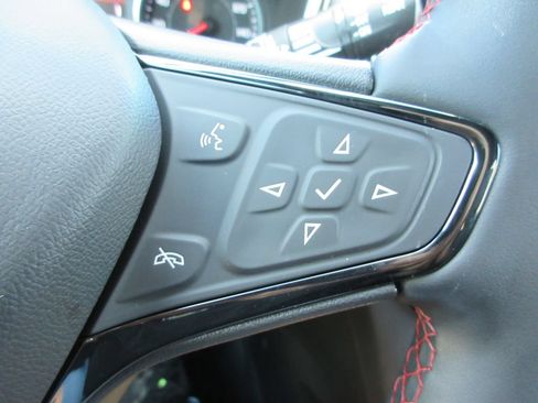 Certified 2024 Chevrolet Equinox RS FWD image 26